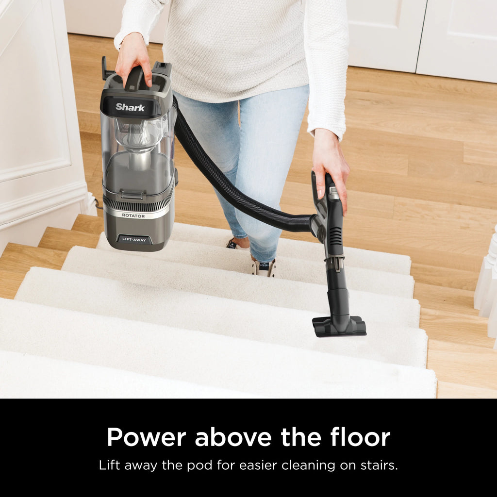 Upright Vacuum with Self-Cleaning Brushroll M7040