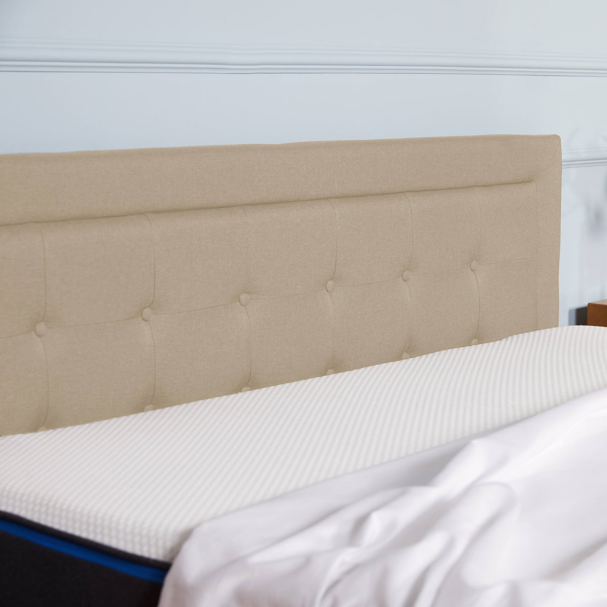 California King Size Button Tufted Bed Frame with Headboard L369