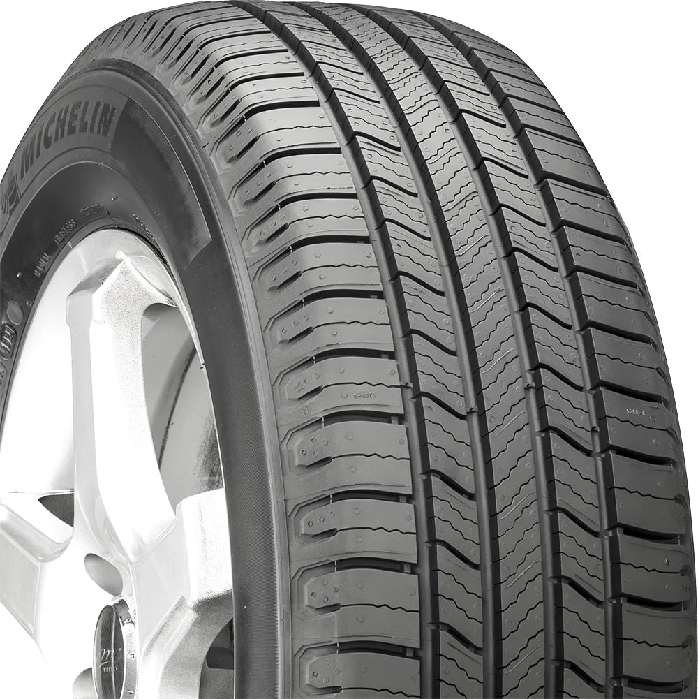 All Season 235/60R18 107H XL Passenger Tire Z85124