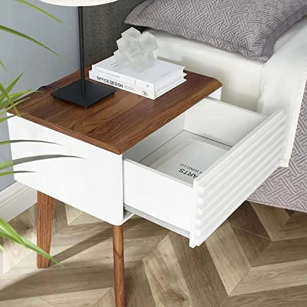 Mid-Century Modern End Table or Nightstand B1333