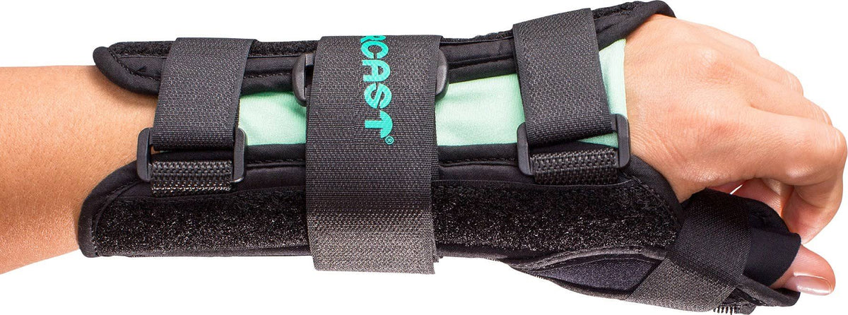 Wrist Brace with Thumb Spica Left Medium D39602